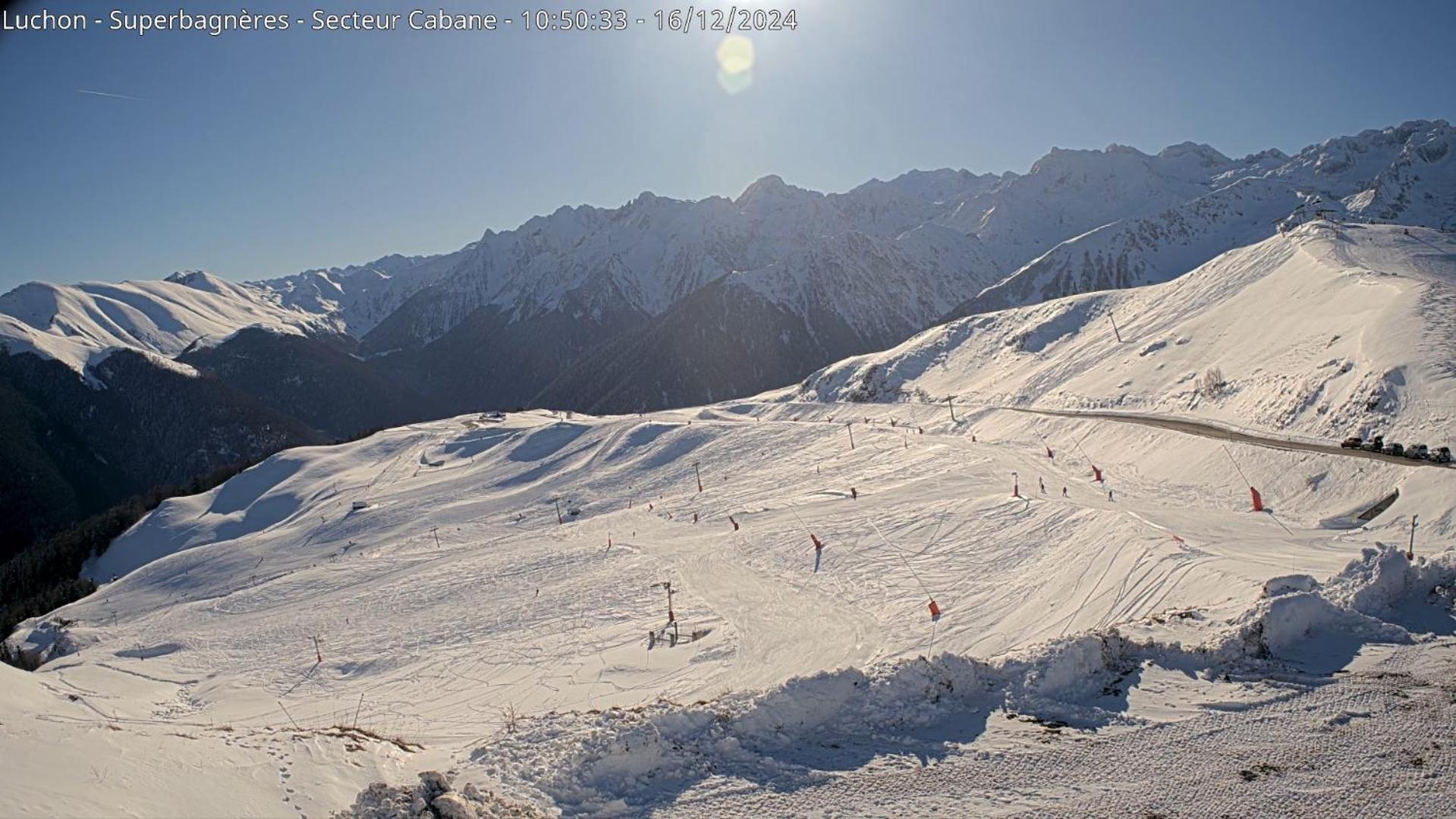 Le 102, T3 Pour 5 Personnes, Vue Montagne, Classe 2 Etoiles Nf, Parking, Piscine En Ete Bagnères-de-Luchon Exterior foto
